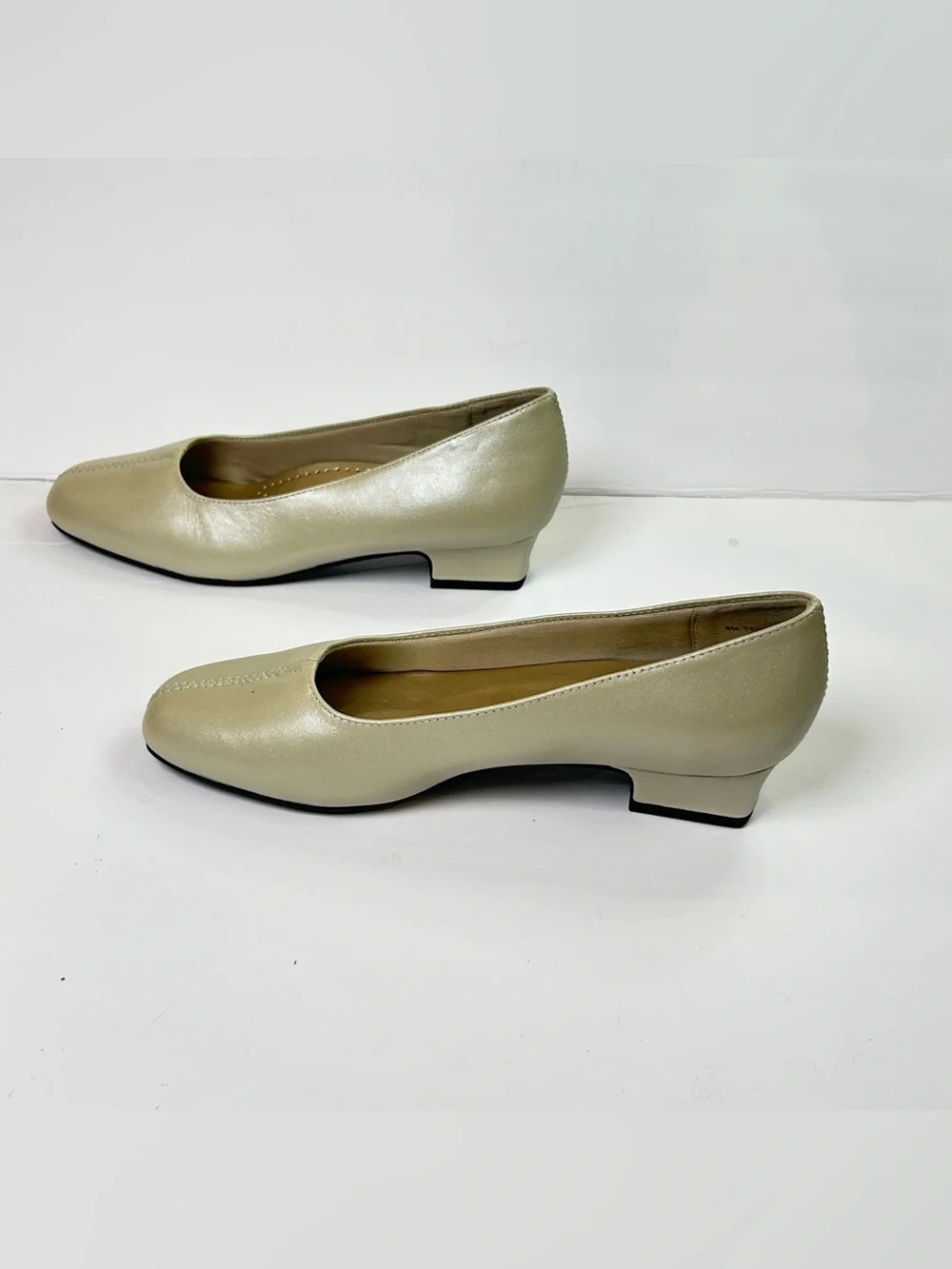 Trotters classic low